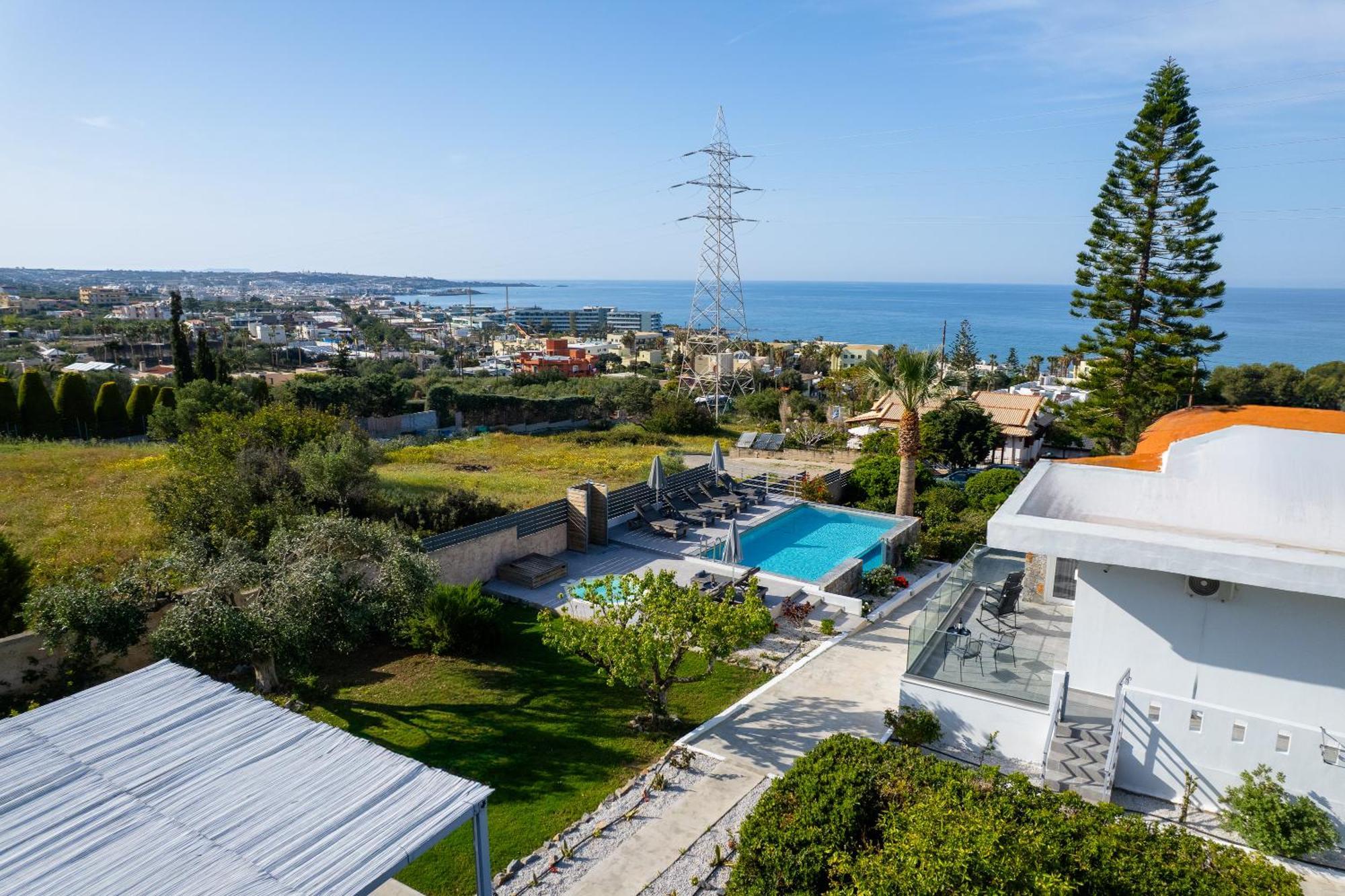Queen'S Gem Luxury Villa - Heated Jacuzzi & Pool Hersonissos  Exteriör bild